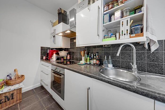 1 Bedroom Flat For Sale In Renforth Street, London, SE16