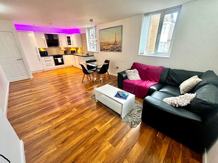 2 Bedroom End Of Terrace House To Rent In Westover Road, Bramley, Leeds, LS13