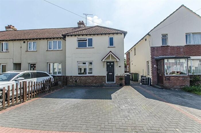 3 Bedroom End Of Terrace House To Rent In Burns Road, Eastleigh, SO50