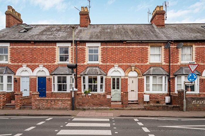 2 Bedroom Terraced House For Sale In Kings Road, Henley-On-Thames, RG9