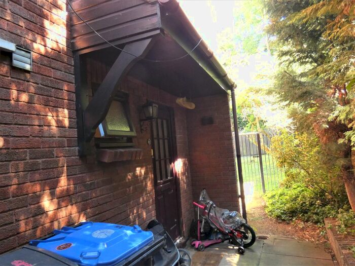 2 Bedroom Maisonette To Rent In Gabrielle Close, Wembley, HA9