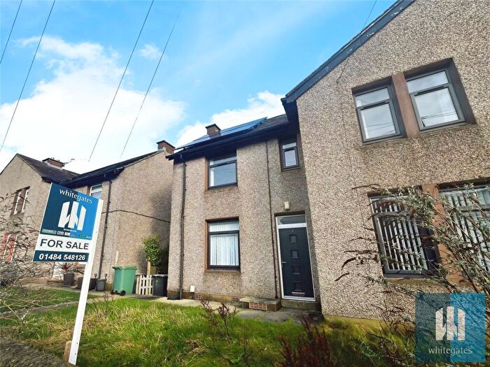 3 Bedroom Semi Detached House For Sale In Winget Avenue, Cowlersley, Huddersfield, HD4