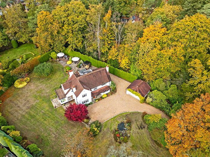 4 Bedroom Detached House For Sale In Lakewood Road, Chandler's Ford, SO53