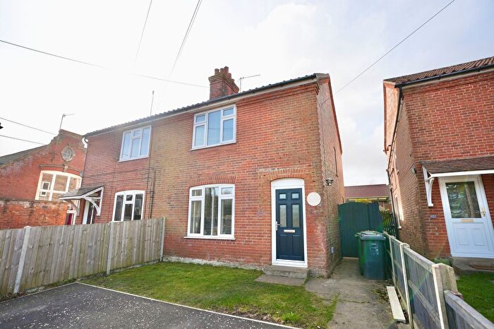 3 Bedroom Semi-Detached House To Rent In Cromer Road, Overstrand, NR27