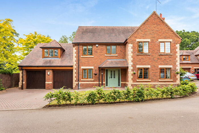 5 Bedroom Detached House For Sale In Woodford Chase, Sywell, Northampton Northamptonshire, NN6