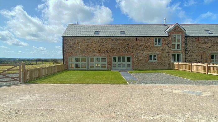 3 Bedroom House For Sale In The Cart House, Hollacombe, Holsworthy, EX22