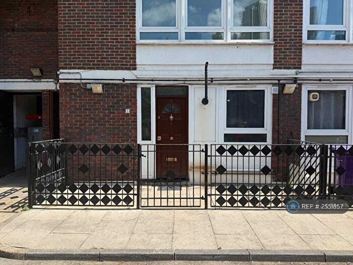 4 Bedroom Maisonette To Rent In Yarrow House, London, E14