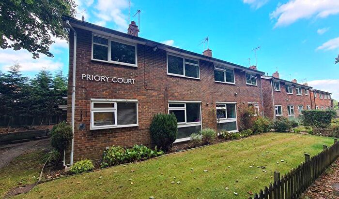 2 Bedroom Flat For Sale In Chipstead Road, Banstead, SM7