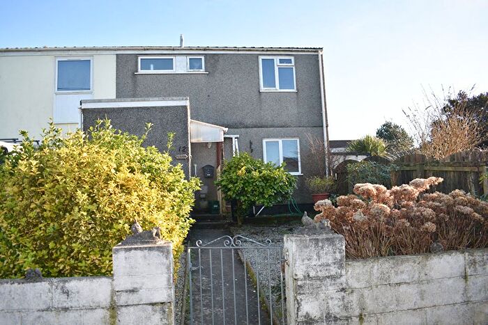 2 Bedroom End Of Terrace House For Sale In Ballard Estate, Four Lanes, Redruth, Cornwall, TR16