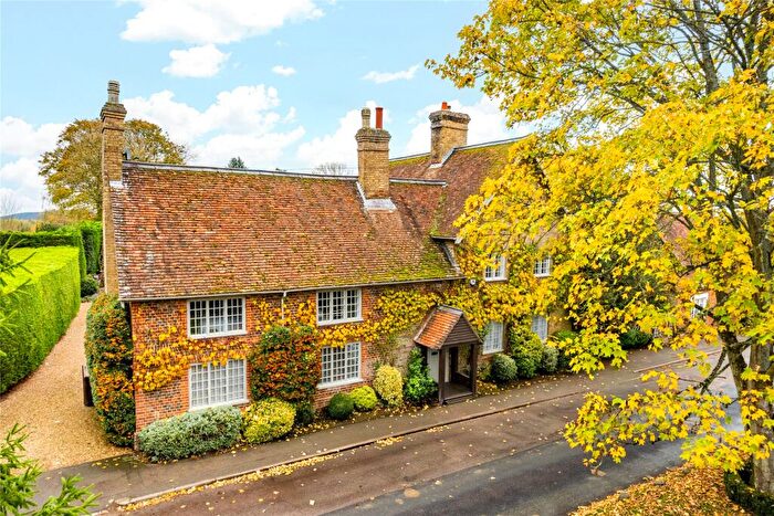 5 Bedroom Detached House For Sale In South End, Milton Bryan, Milton Keynes, Bedfordshire, MK17