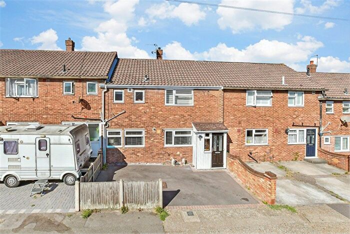 3 Bedroom Terraced House For Sale In Mayweed Avenue, Weeds Wood, Chatham, Kent, ME5