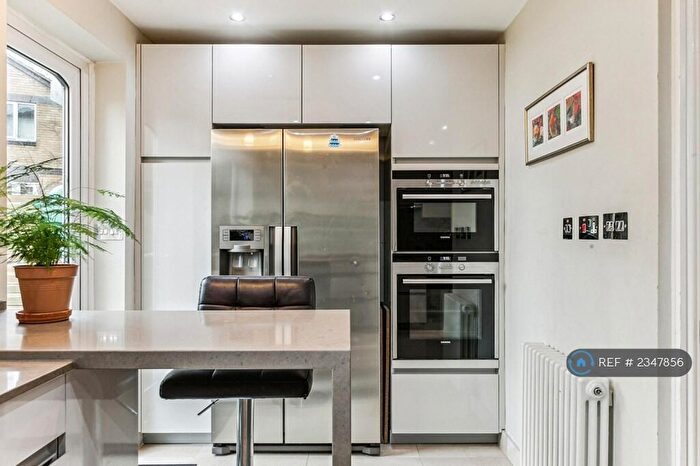 3 Bedroom Terraced House To Rent In Cookham Crescent, London, SE16