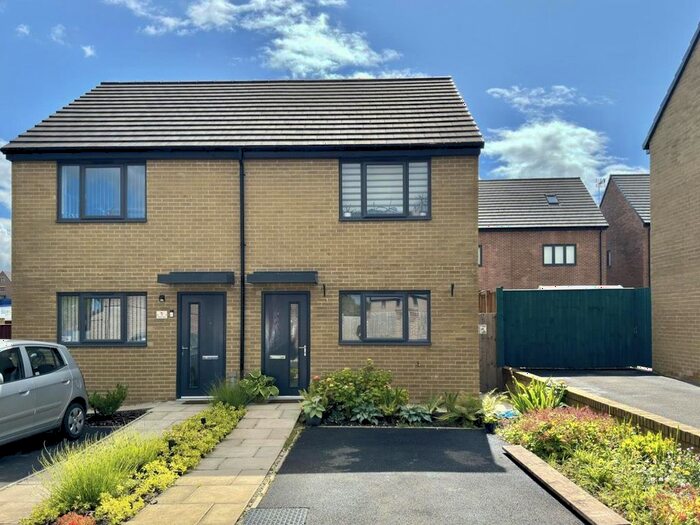 2 Bedroom Semi-Detached House To Rent In Platform Way, Thurnscoe, Barnsley, S63