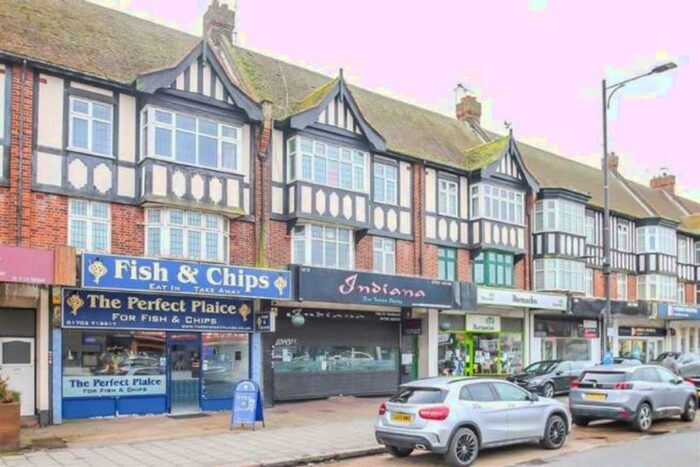 2 Bedroom Apartment To Rent In London Road, Leigh-On-Sea, SS9