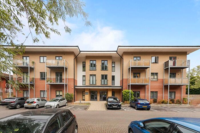 2 Bedroom Apartment For Sale In Heron House, Weyside Park, GU7
