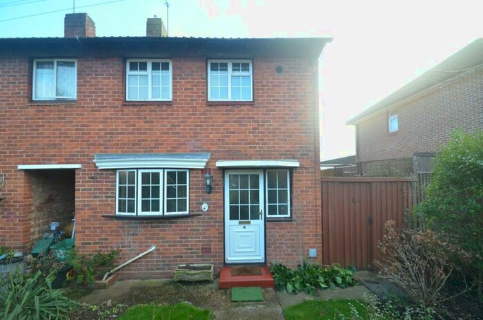 2 Bedroom End Of Terrace House To Rent In Pembury Close, Bromley, BR2