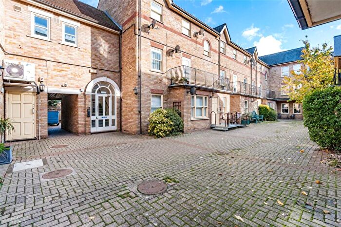 1 Bedroom Apartment For Sale In Godfreys Mews, Chelmsford, Essex, CM2