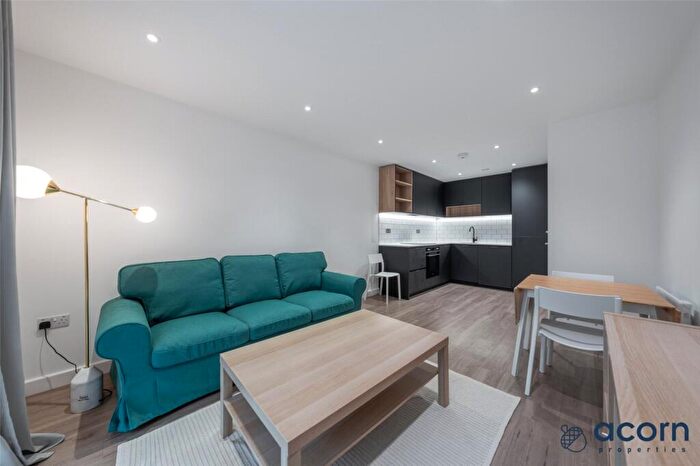 1 Bedroom Apartment To Rent In Farington House, London, NW9