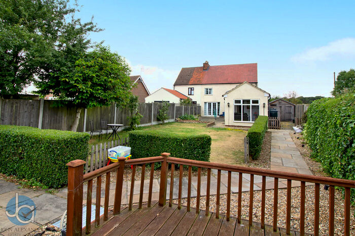 3 Bedroom Cottage To Rent In Colchester Road, Tiptree, Essex, CO5