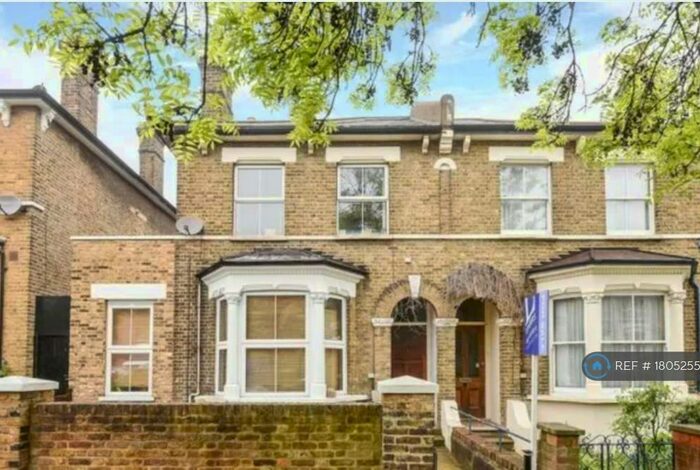 2 Bedroom Flat To Rent In Rockbourne Road, London, SE23