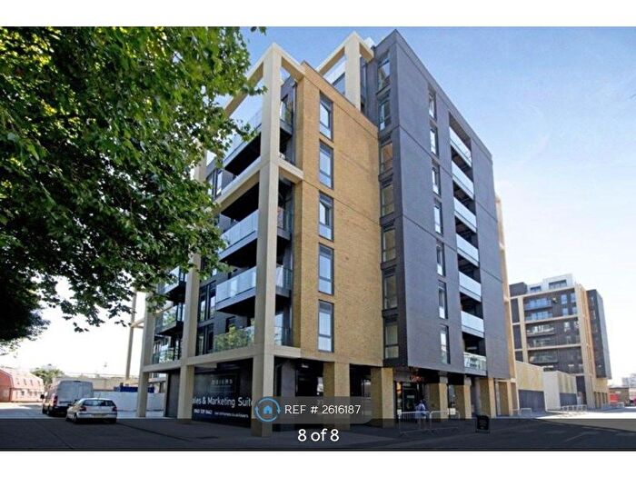 1 Bedroom Flat To Rent In Enterprise Way, London, SW18