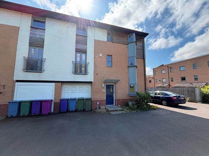 4 Bedroom Semi-Detached House To Rent In Port Talbot Close, Liverpool, L19