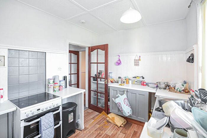 2 Bedroom Flat For Sale In E Pine Street, Greenock, PA15