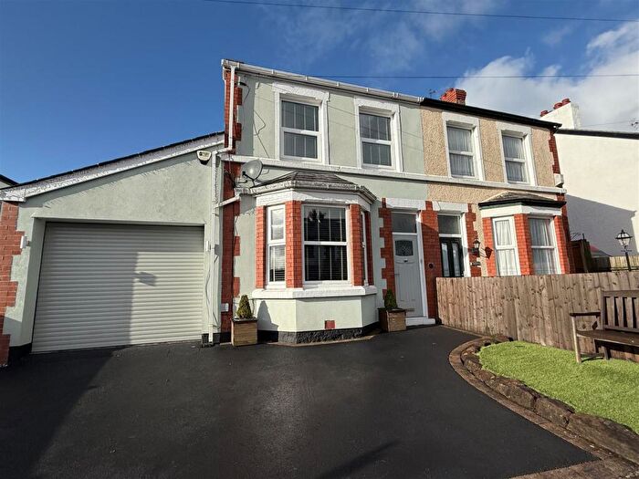 3 Bedroom Semi-Detached House For Sale In Pensby Road, Heswall, Wirral, CH60