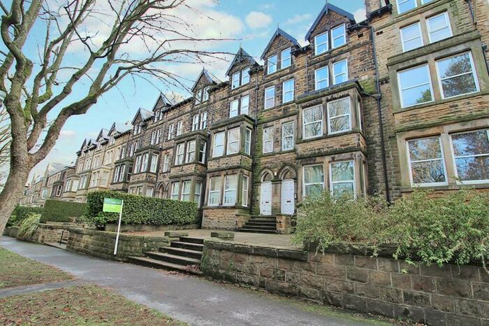 2 Bedroom Flat To Rent In Valley Drive, Harrogate, HG2