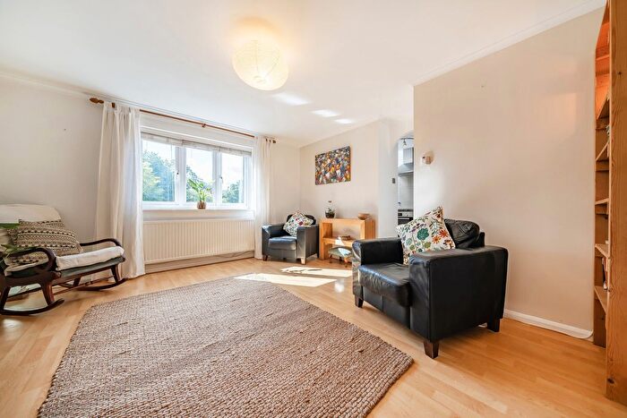 2 Bedroom Flat For Sale In Crosslet Vale, Greenwich, SE10