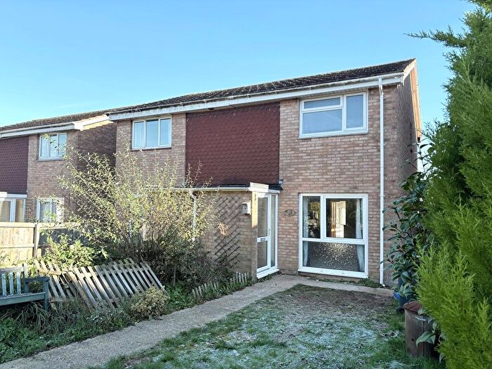 3 Bedroom Semi-Detached House For Sale In Mount Close, Honiton, EX14