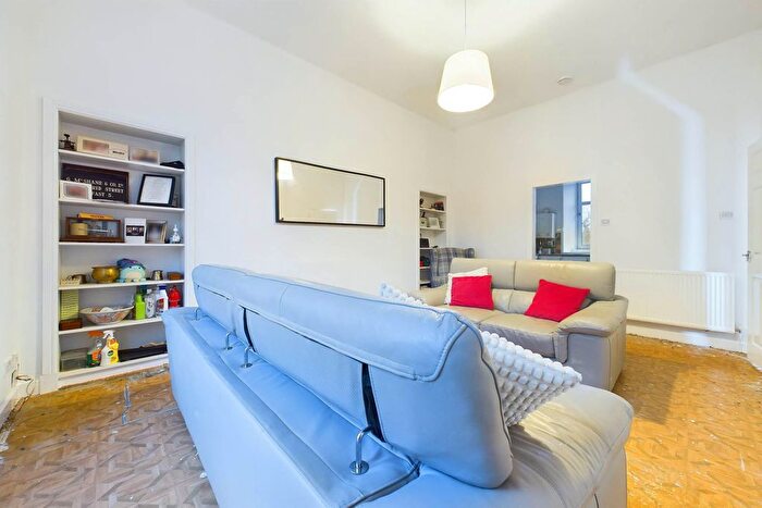 1 Bedroom Flat For Sale In Main Street, Uddingston, G71