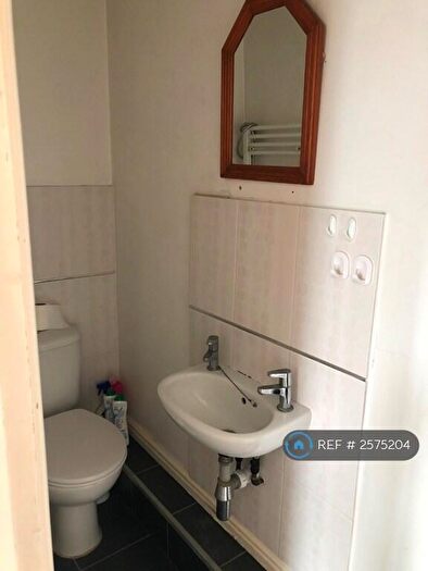 1 Bedroom Flat To Rent In Reading, Reading, RG30