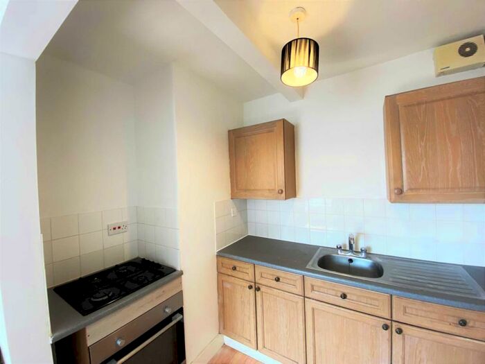 1 Bedroom Flat To Rent In Wincheap, Canterbury, CT1