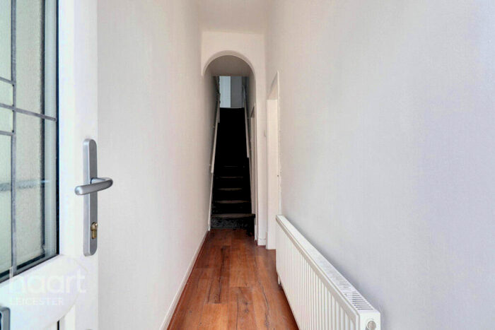 4 Bedroom Terraced House For Sale In Bartholomew Street, Leicester, LE2