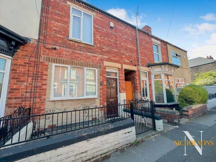 2 Bedroom Terraced House To Rent In Victoria Road, Worksop, S80