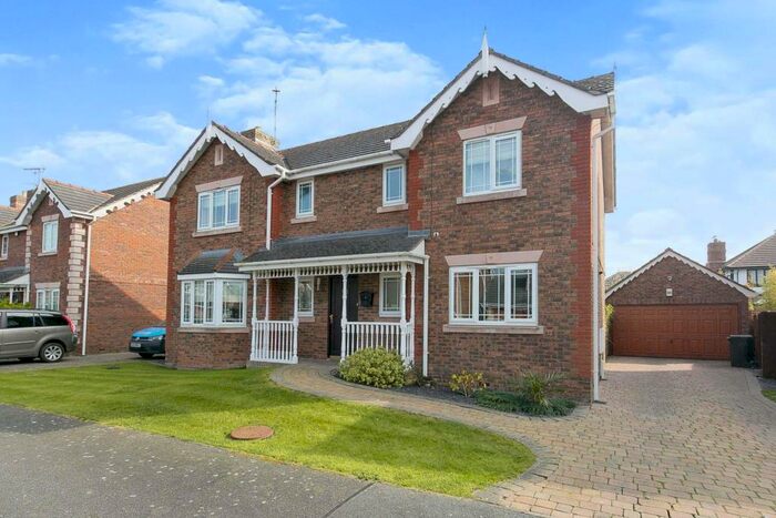 4 Bedroom Detached House For Sale In Parc Gwellyn, Kinmel Bay, Conwy, LL18