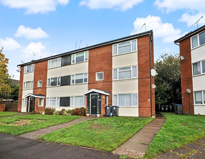 2 Bedroom Duplex To Rent In Fairlawn Close, Leamington Spa, CV32