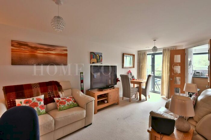 1 Bedroom Retirement Property To Rent In Darkes Lane, Potters Bar, EN6