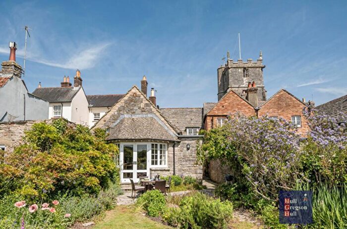 3 Bedroom House For Sale In West Street, Corfe Castle, Wareham, BH20