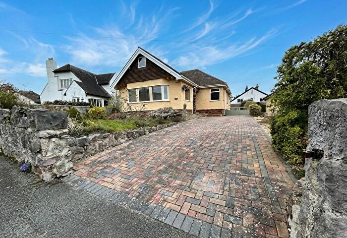 3 Bedroom Detached Bungalow For Sale In Craig Wen, Rhos On Sea, LL28