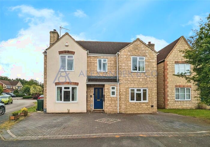 4 Bedroom Detached House To Rent In Merganser Drive, Bicester, Oxfordshire, OX26