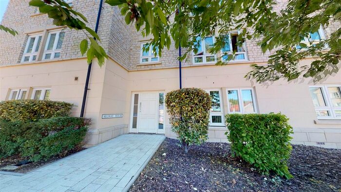 2 Bedroom Flat For Sale In Frome Road, Radstock, BA3