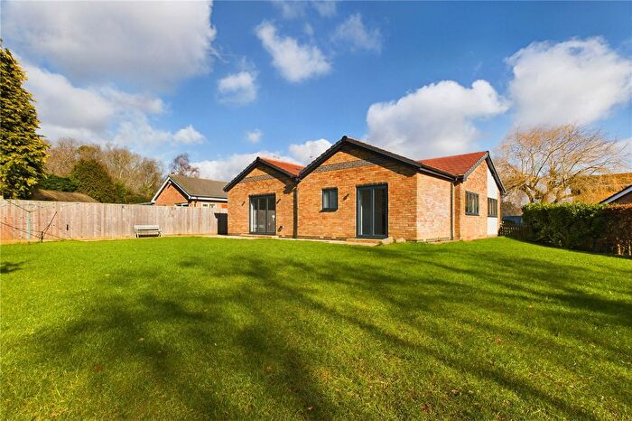 4 Bedroom Bungalow For Sale In Hill Bottom Close, Whitchurch Hill, Reading, Oxfordshire, RG8