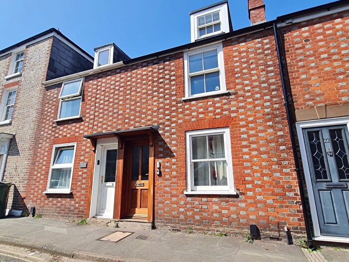 3 Bedroom Property To Rent In Union Street, Newport, PO30