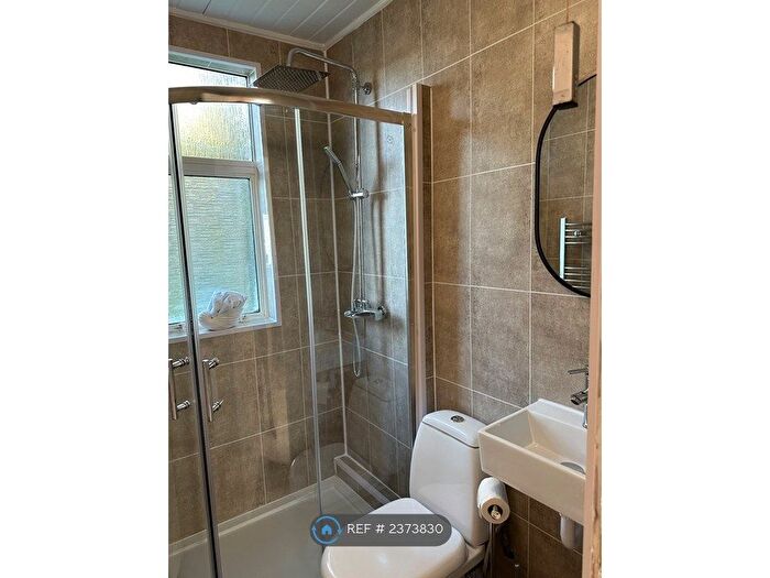 1 Bedroom Flat To Rent In High Street, Stewarton, KA3