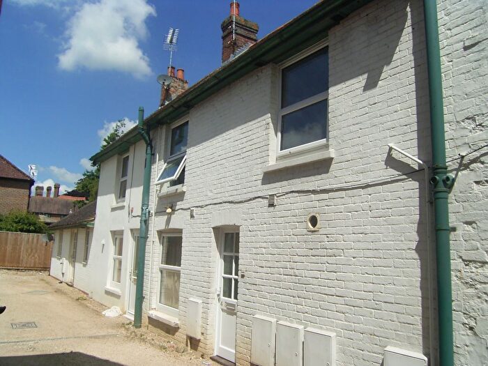 Studio To Rent In High Street, Lambourn, RG17