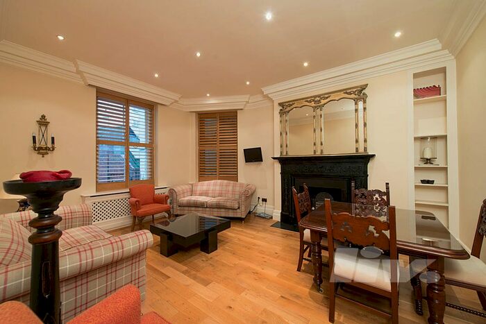 3 Bedroom Flat To Rent In Park Mansion, Knightsbridge, Knightsbridge, SW1X