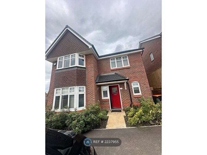 4 Bedroom Semi-Detached House To Rent In Panama Gardens, Houghton Regis, Dunstable, LU5