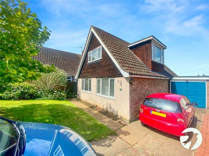 2 Bedroom Detached House To Rent In Farm Hill Avenue, Rochester, Kent, ME2